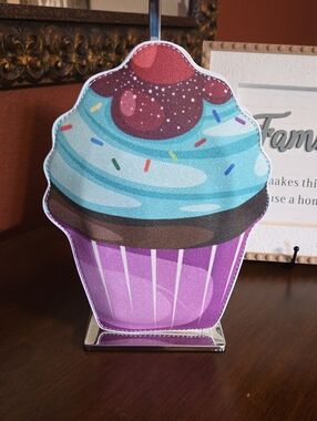 Cupcake Novelty Crossbody Bag NWOT